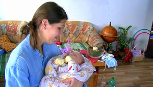 Policajti hrdinami. Zachránili život 6-týždňovému Peťkovi