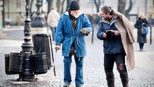 Humenčania vyháňajú bezdomovcov zo stanice, cestujúci sa boja