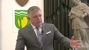 ÚBOK preveruje Fica pre vlastizradu, podnet podal Gröhling