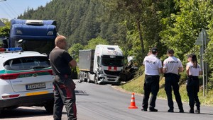 Dopravná nehoda v Rajeckých Tepliciach: Jeden z členov posádky auta nehodu neprežil