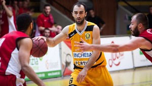 Inter vyrovnal stav finálovej série, na ťahu je Komárno