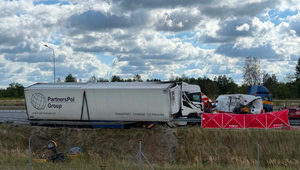 Tragická nehoda na diaľnici v Poľsku. Kamión narazil do pracovníkov údržby, štyria zomreli