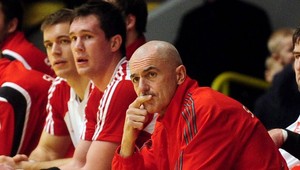 Štochlov 5. triumf rekordom, Stuparičovej hetrik darčekom k narodeninám