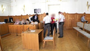 Za vraždou majiteľa pohrebníctva je jeho vnučka, tvrdí prokurátor