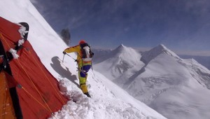 Peter Hámor je doma. Himaláje ho nechceli