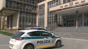 V prípade otca a syna, ktorí do krvi zbili vodiča, súd rozhodol. Verdikt znie nasledovne