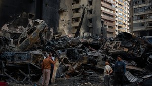 Počet obetí stredajších útokov Izraela na Libanon stúpol na 357, zranených je vyše 1000 ľudí