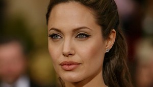 Angelina Jolie sa pokúsila o samovraždu!