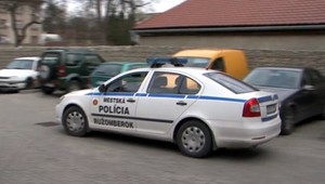 Ukradnutý Mikuláš v krčme alebo najrýchlejšie vyriešený prípad. Mestskí policajti o kuriozity núdzu nemajú
