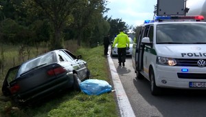 Ukrajinec s dvomi promile havaroval na Záhorí, jeho spolujazdkyňa nehodu neprežila