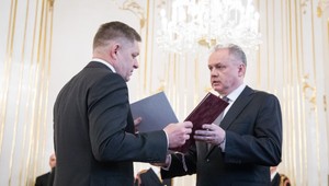 Fico podal demisiu prezidentovi Kiskovi: Nelúčim sa, buď kľudný