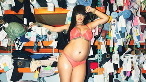 Tretie dieťa hviezdnej speváčky na ceste?! Po týchto záberoch majú ľudia jasno!