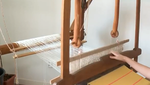 Z banky ku krosnám: Prešovský pár vymenil manažérske pozície za svet umenia a ručnej tvorby