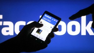 Facebook má nový štáb. Zabrániť má ovplyvňovaniu eurovolieb