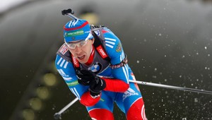 Triumf suverénneho Makovejeva na vytrvalostnej dvadsiatke