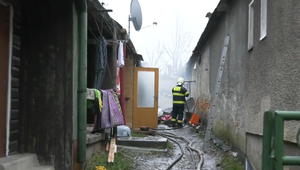 Hasiči zasahovali pri plameňoch rodinného domu. Pomáhali im aj dobrovoľníci