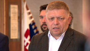 Fico sa chce kvôli správe EK o právnom štáte sťažovať, Šeliga ho obviňuje z ochrany "našich ľudí"