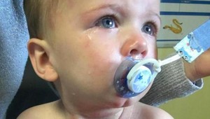 Matka zverejnila varovné fotky svojho syna: Pozor, toto sa môže stať aj vám