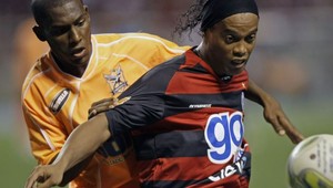 Ronaldinho debutoval za Flamengo víťazstvom