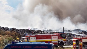 Požiar skládky v Zlatých Klasoch kontaminoval spodné vody