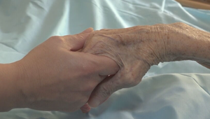 Nie v nemocnici, ale doma. Mobilný hospic dáva ľuďom možnosť prežiť posledné chvíle s rodinou