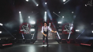 Bez gitary, no s vášňou. Svetový šampionát vo vzdušnej gitare ukázal silu fantázie