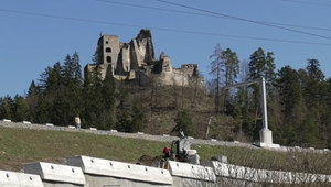 Stavbu diaľničného úseku Hubová - Ivachnová komplikuje zosuv pôdy