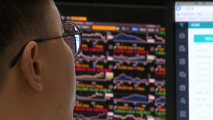 Cena ropy po útokoch stúpa. Hodnota za barel vystúpila na štvormesačné maximum