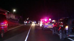 Život dobrovoľného hasiča vyhasol na priechode. Náraz dodávky ho odhodil do protismeru