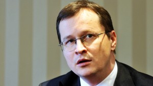 Výbor pre vzdelávanie nesúhlasil s návrhom odvolať ministra Draxlera