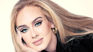 Prišla, videla, ohúrila! Krásna Adele odpálila svoj návrat pred kamery TAKTO veľkolepo!