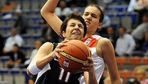 Slovenky prehrali so Španielskom, do osemfinále idú z 2. miesta