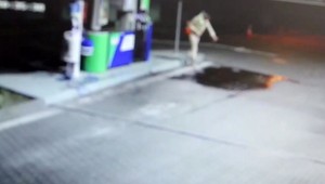 Mladá žena prišla v Nitre na čerpaciu stanicu a zapálila benzín, hrozí jej až 5 rokov za mrežami