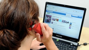 Vedci zneužili Facebook. Ten má 5. novembra skončiť