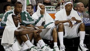 O titul už bez obhajcov z Bostonu, Lakers vyradili Houston