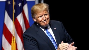 Trump si do Kongresu pozval 11-ročného školáka. Ten počas príhovoru zaspal