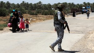 Armáda bombarduje rodisko Saddáma Husajna