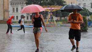 Záver víkendu sa zaobíde bez búrok. Aký bude začiatok týždňa?