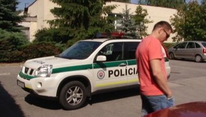 Starenku prepadol dvojnásobný vrah! Pomohli okoloidúci...