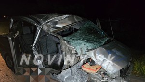 Vodič zobral do dodávky dvoch 13-ročných bratrancov, po nehode ich zranených nechal pred cudzím domom