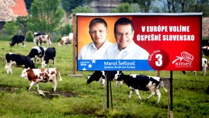 Ficov SMER zvíťazil, no výrazne stratil. Oficiálne výsledky volieb TU