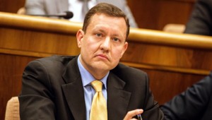 Exposlanca Daniela Lipšica napadli štyria zamaskovaní muži