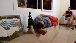 Problém slovenských dovolenkárov. Lietadlo hodiny meškalo a delegáti im vraj nepomohli