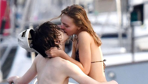 Bozk Lily Rose Depp a Timothéeho Chalameta sa stal hitom internetu: Pozrite si tie najvtipnejšie meme!