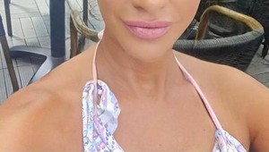 Známa Slovenka ohúrila fanúšikov fotkou v plavkách: Wau, tesne pred 50-tkou vyzerá ako bohyňa!