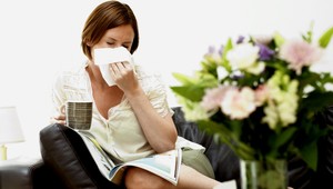 O päť rokov bude každý človek na niečo alergický. Imunológ vie, čo je prevenciou