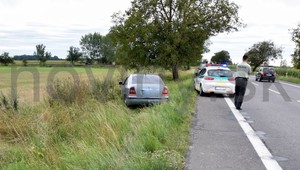 Zlodej ukradol auto so ženou a dvojročným dieťaťom