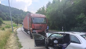 Tragická nehoda pri Svidníku. O život prišli babka s vnučkou