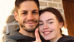 Dochrámaný a v obväzoch: Sexi manžel krásnej Mary Bartalos podstúpil náročnú operáciu!