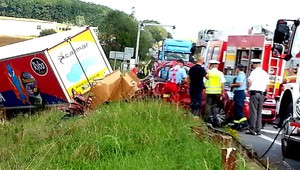 Pri nehode zahynul nevinný vodič (†43), dieťa a žena sú v nemocnici